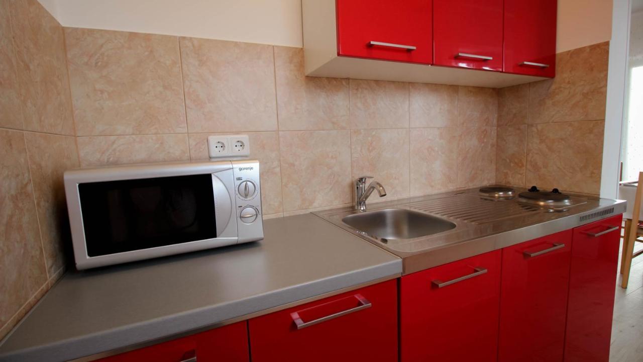 Apartments Ljerka Малинська Екстер'єр фото
